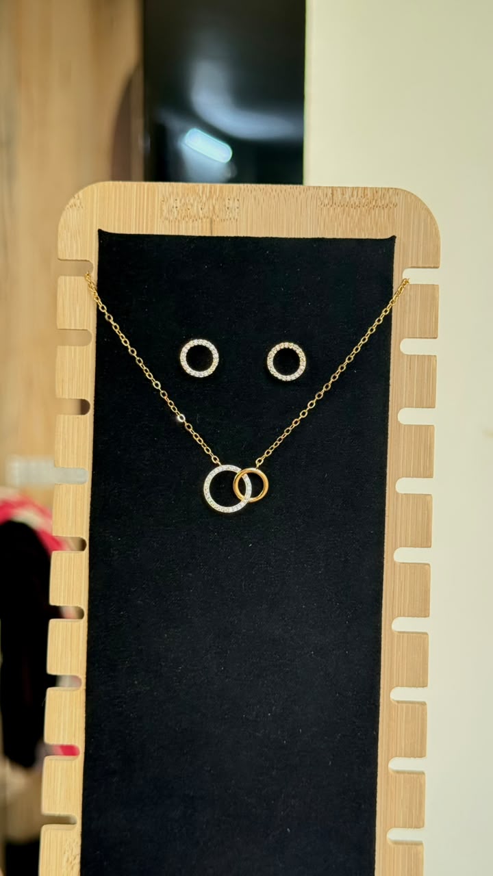 Twin Souls Neckless Set