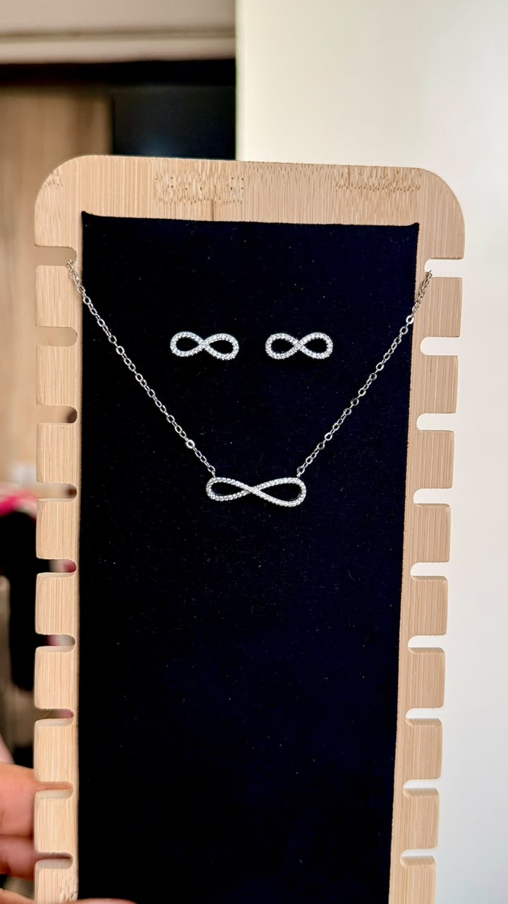 Infinite Sparkle Necklace Set
