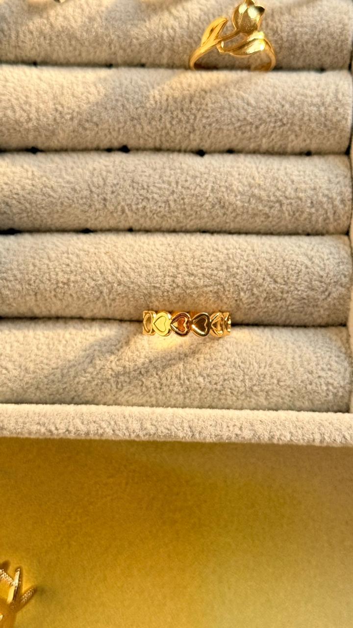 Endless Hearts Ring