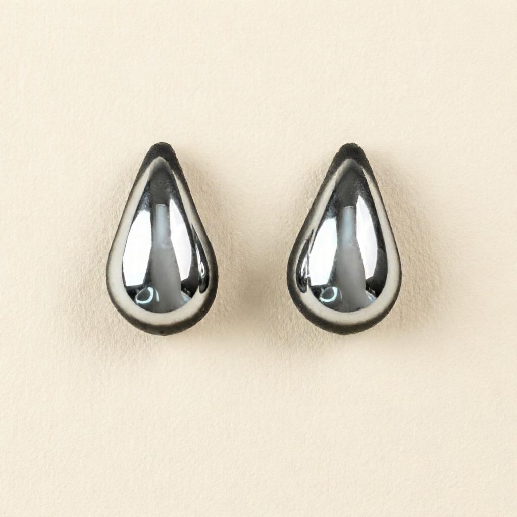 Silver teardrop stud earrings