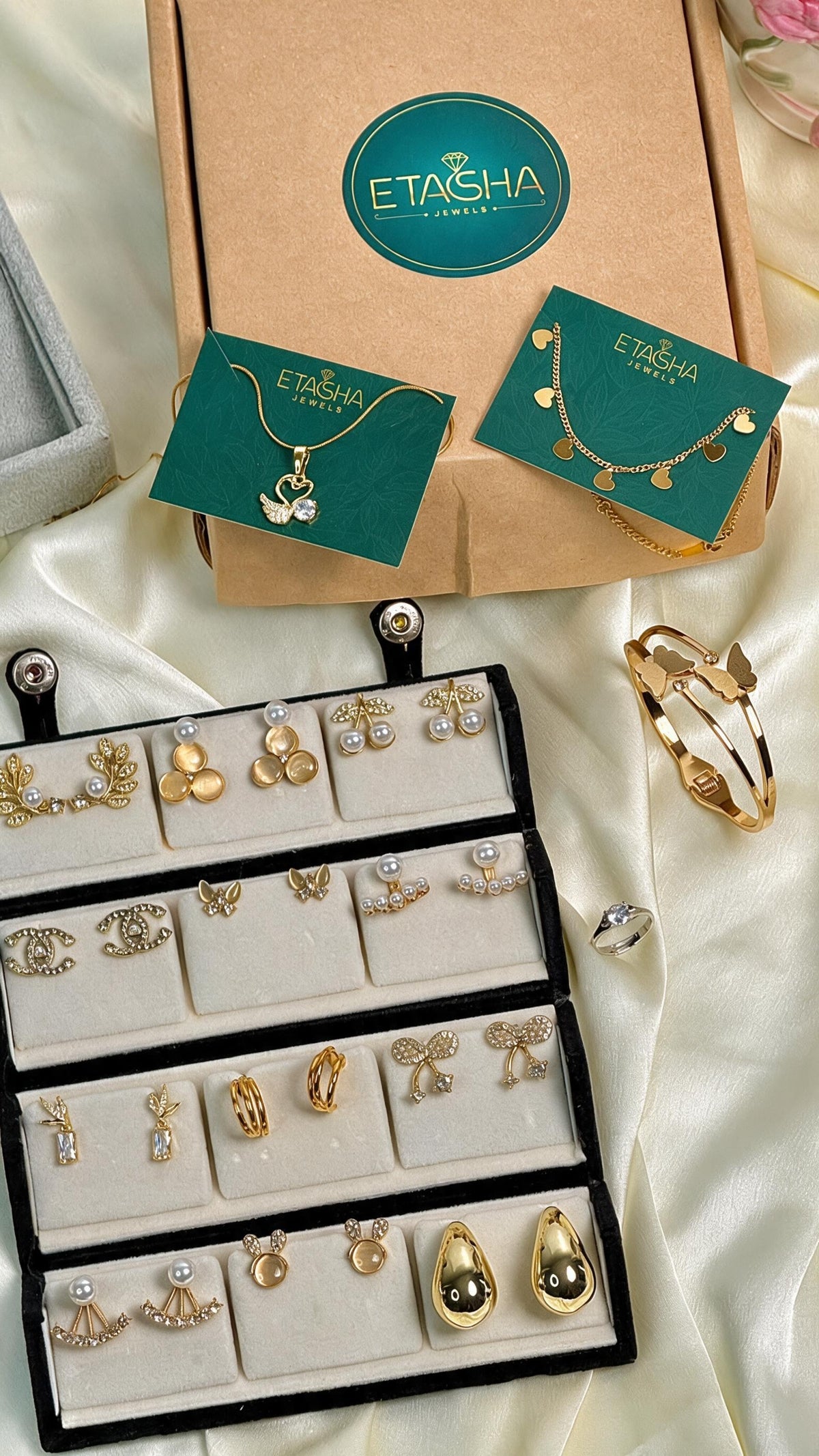 Etasha Rakhi Luxe Bond Jewellery Box